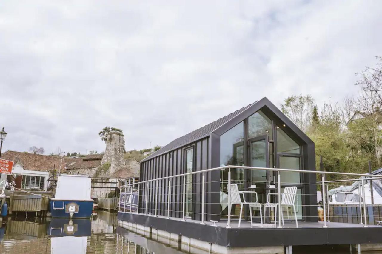 Water Cabin With Water Sports Equipment And Bikes, Bath Bristol Dış mekan fotoğraf